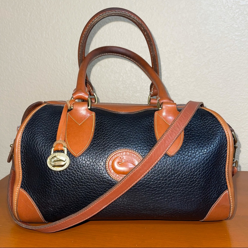 Dooney & Bourke vintage black Gladstone R90